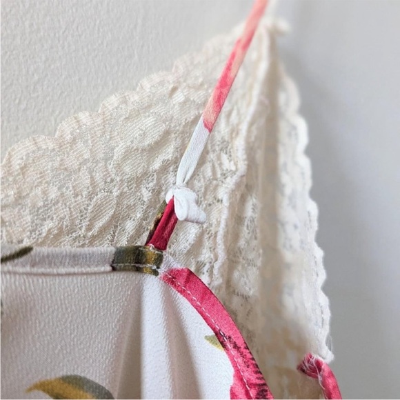 VINTAGE Vanity Fair Nightgown Set - Picture 4 of 7